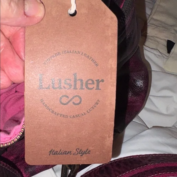 Lusher made in Italy blackened fuchsia backpack purse, great for travel. Bnnu - Picture 5 of 10